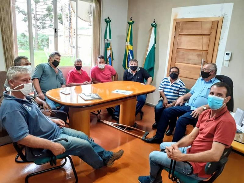 VEREADOR REPRESENTA O PODER LEGISLATIVO 